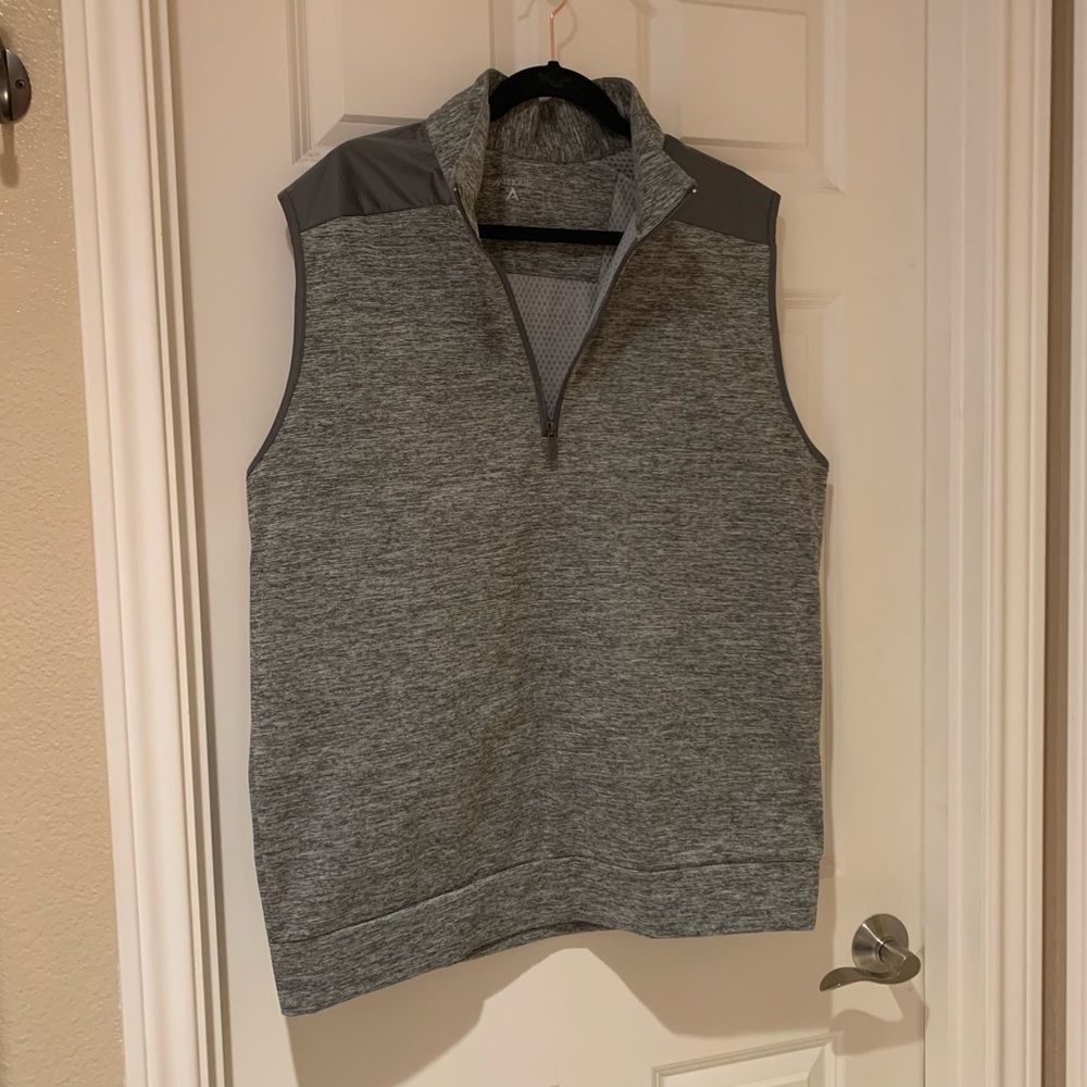 NWOT Men’s Antigua Golf vest